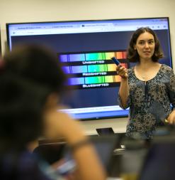 Instructor Kalee Tock teaching at Summer at Stanford
